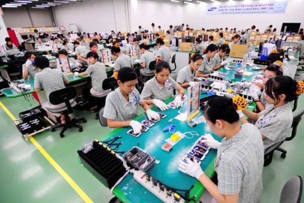 Muốn lương cao, hãy làm công nhân những ngành này