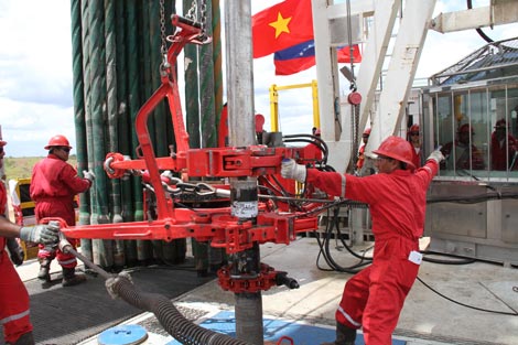 Muốn lương cao, hãy làm công nhân những ngành này