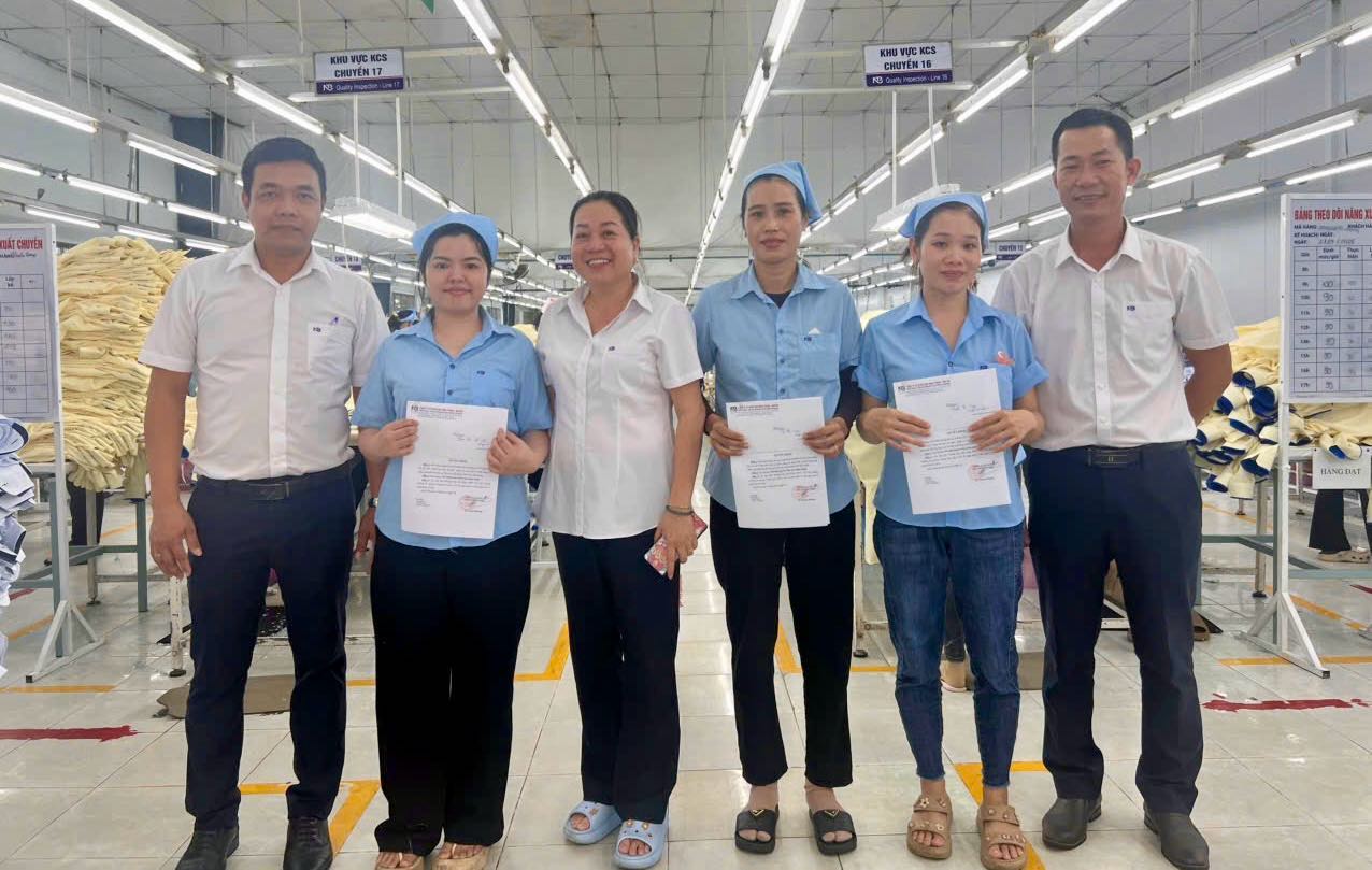 chính sách thưởng chuyền là gì