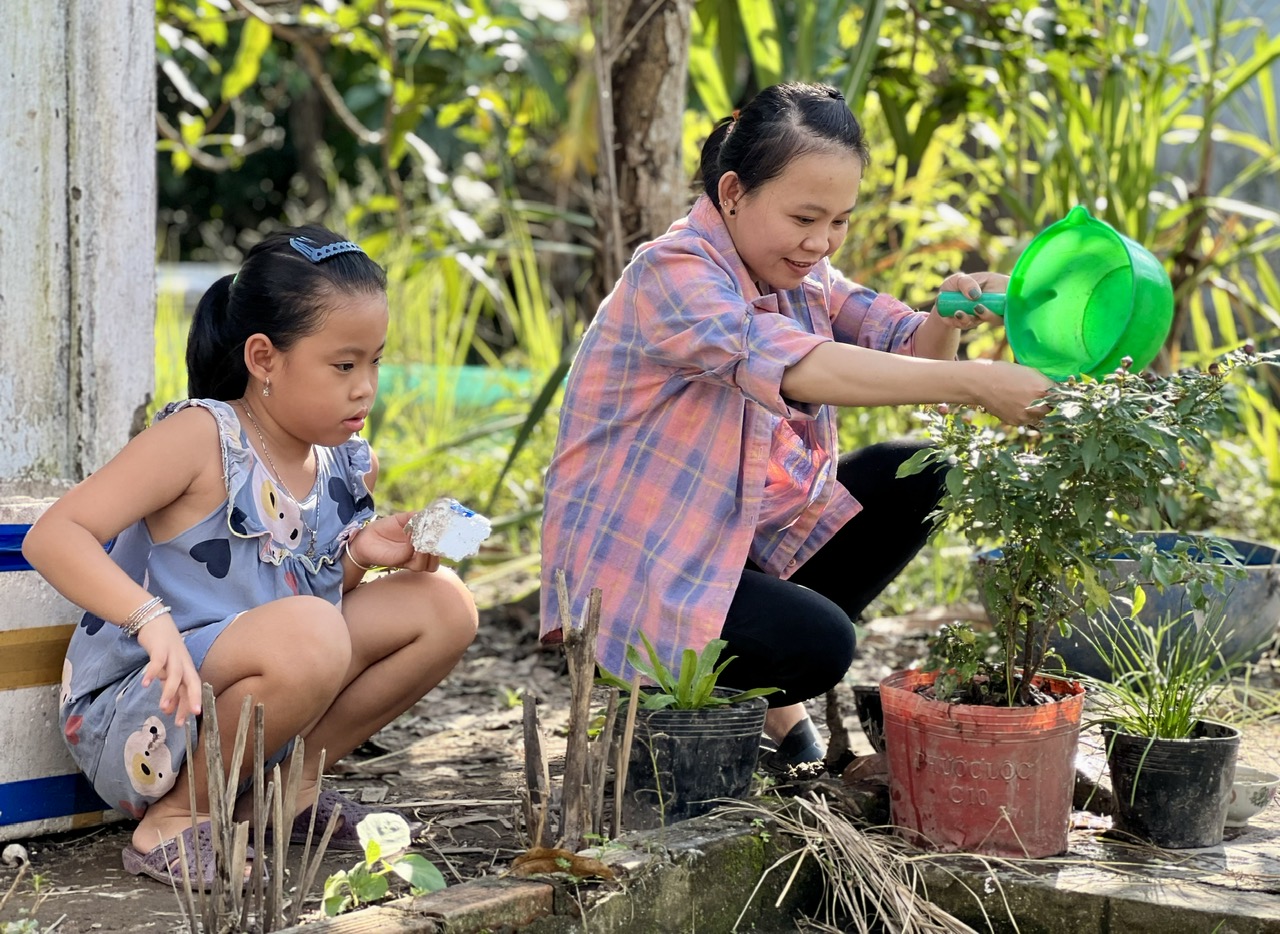 bấp bênh được - mất giữa làm công nhân ở quê và thành phố