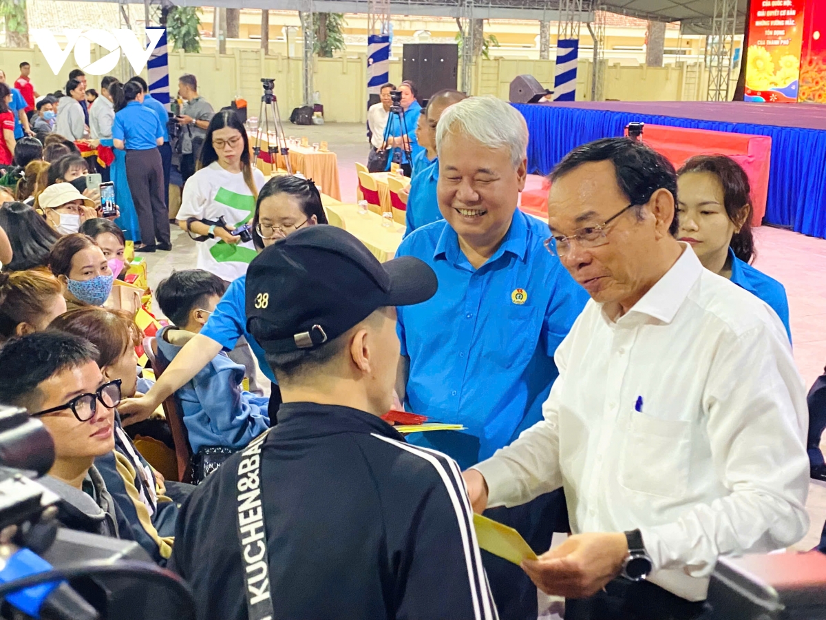 hội chứng "lười đi làm lại" của công nhân sau kỳ nghỉ tết dài và giải pháp