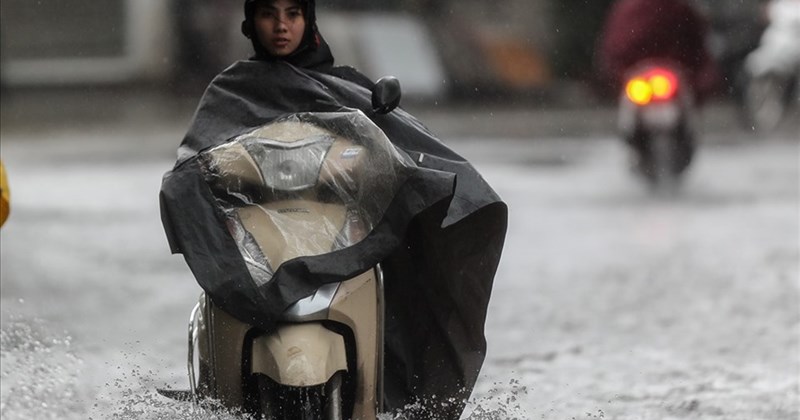 những việc công nhân cần làm để an toàn và tiết kiệm mùa mưa bão