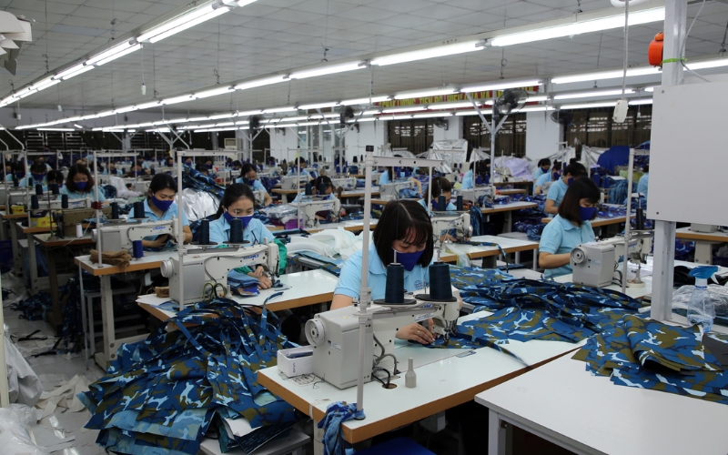 PPE trong xưởng may là gì