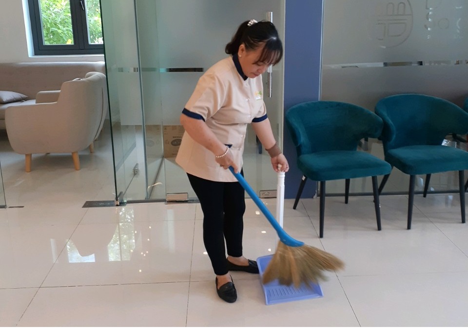 tạp vụ nhà máy