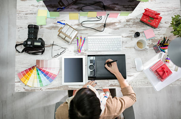 Designer có nên nghỉ việc công ty để làm Freelancer