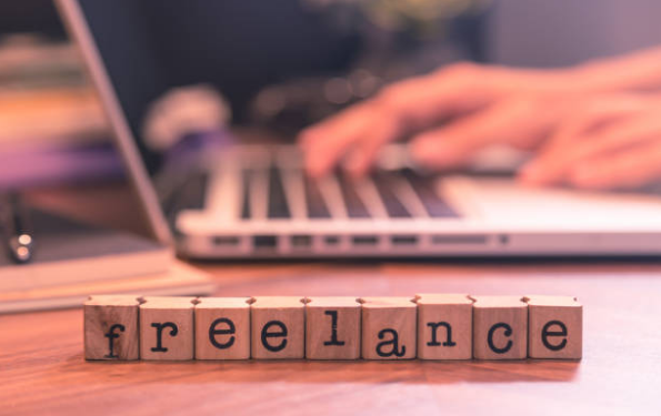 Designer có nên nghỉ việc công ty để làm Freelancer
