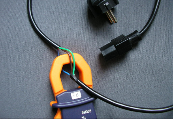 dẫn cách sử dụng Ampe kìm để đo thông số dòng điện