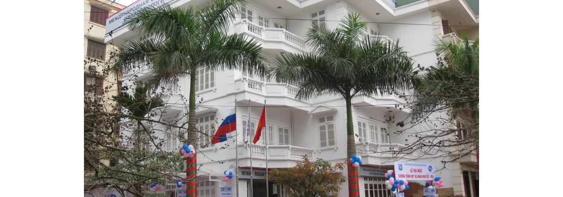 Công ty CP Viện Mắt Quốc Tế Việt - Nga