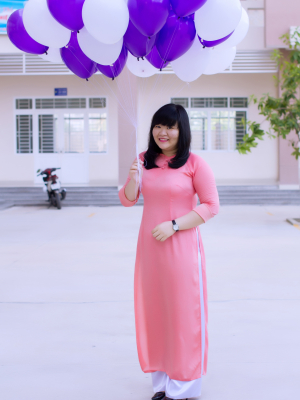 cover CV: Vũ Hà Vi Thảo