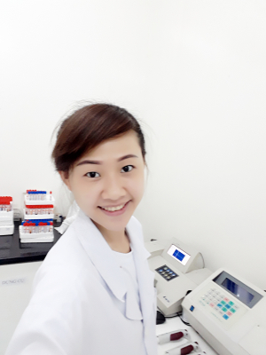 cover CV: Trương Thúy Uyên 