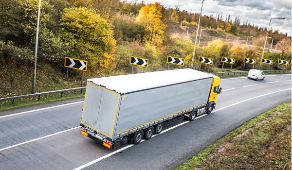 5 lưu ý cần biết khi lái xe tải chở nặng đổ dốc