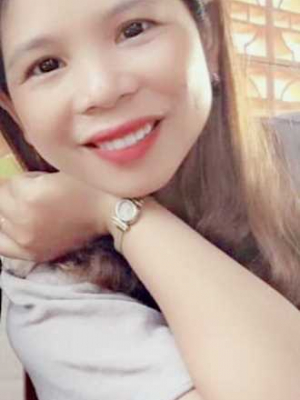 cover CV: Nguyễn Nữ Cẩm Hiếu