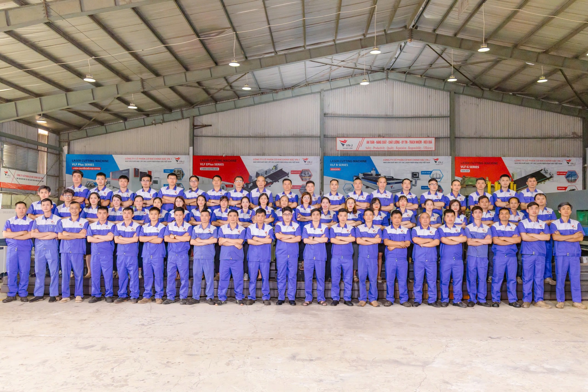 CÔNG TY CỔ PHẦN CKCX VN-J
