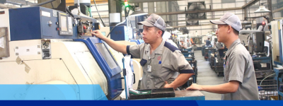 Công ty tự ý hoán đổi ngày nghỉ bù có đúng luật?